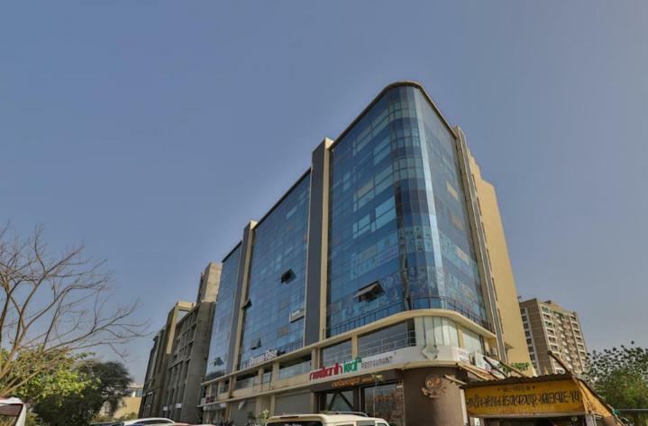 Hotel Pathik Villa Ahmedabad Exteriör bild