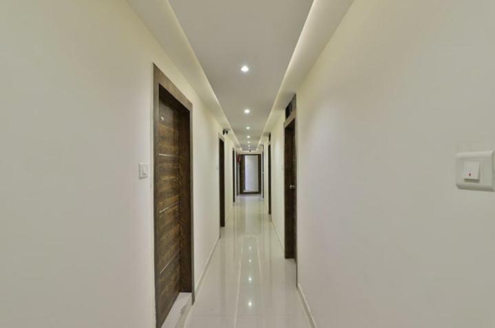 Hotel Pathik Villa Ahmedabad Exteriör bild
