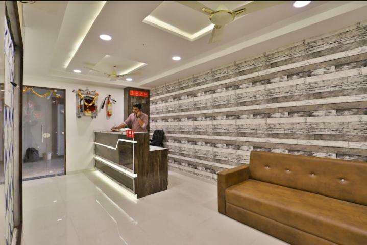 Hotel Pathik Villa Ahmedabad Exteriör bild