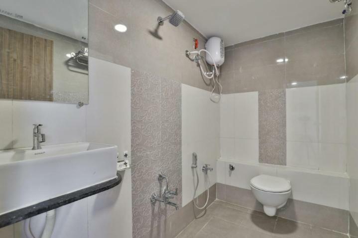 Hotel Pathik Villa Ahmedabad Exteriör bild